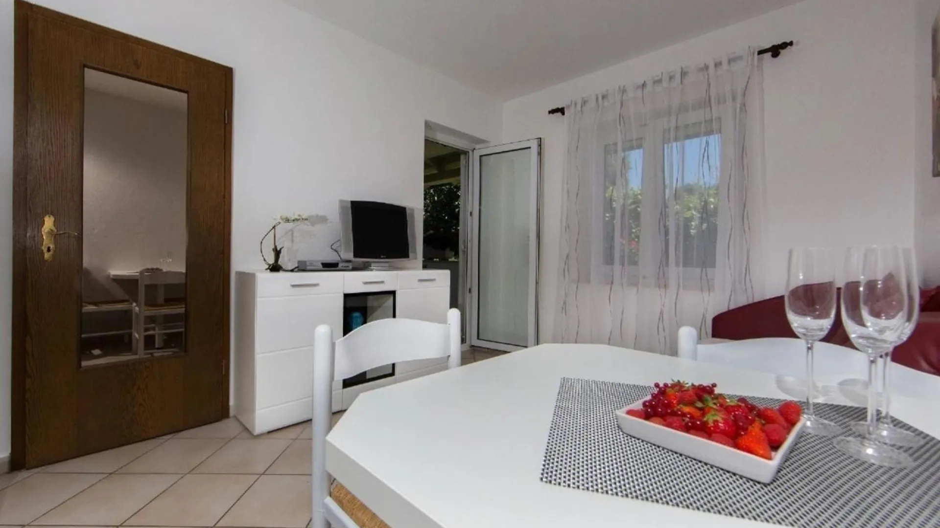Apartment Ferienwohnung In Pjescana Uvala Mit Garten, Grill Pula Croatia