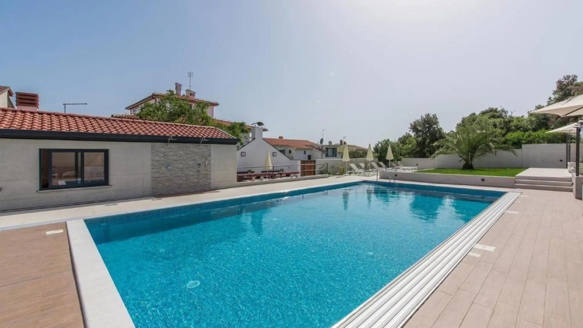 Ferienwohnung In Pjescana Uvala Mit Garten, Grill Pula 0*,  Croatia