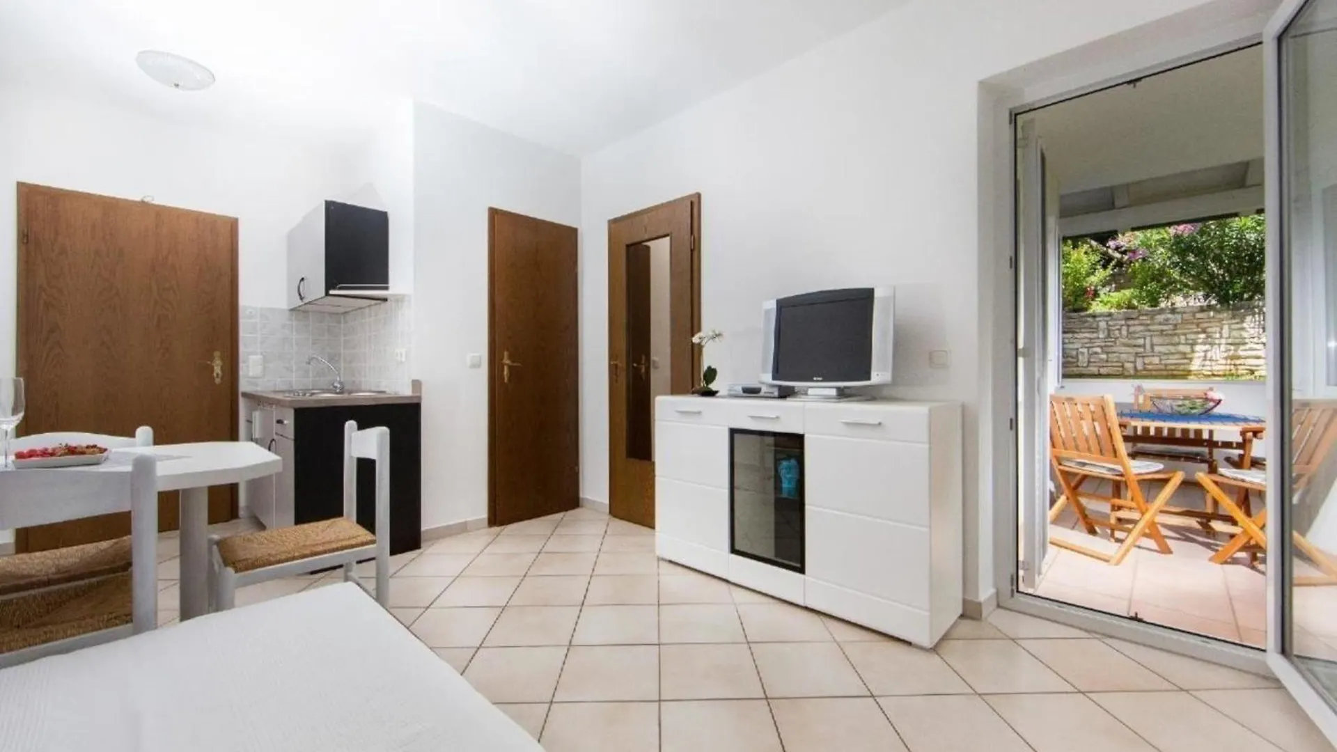 Ferienwohnung In Pjescana Uvala Mit Garten, Grill Pula Apartment