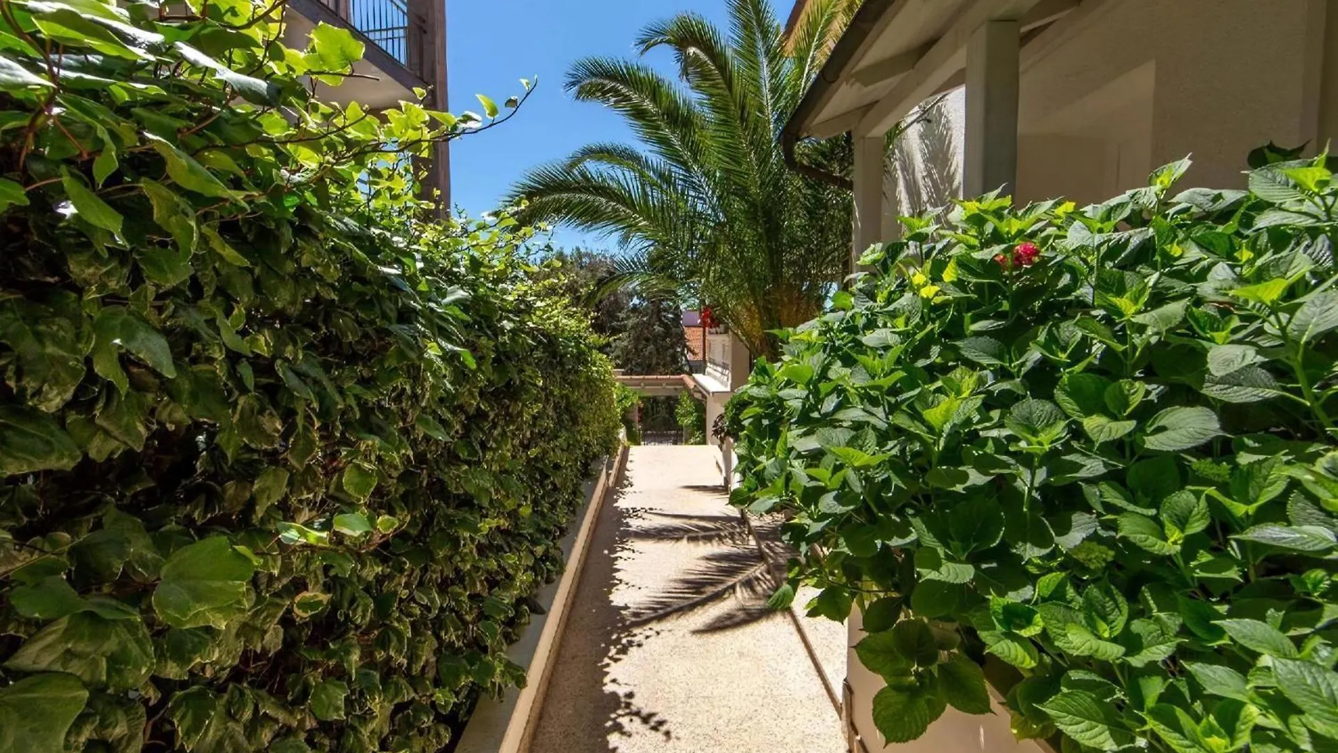 Ferienwohnung In Pjescana Uvala Mit Garten, Grill Pula